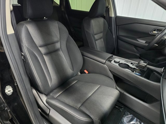 Used 2024 Nissan Rogue SV image 19