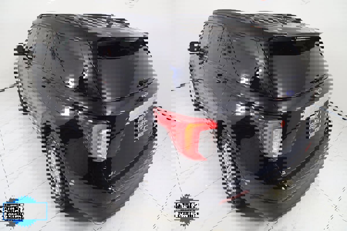 Used 2022 Ford Explorer XLT image 26