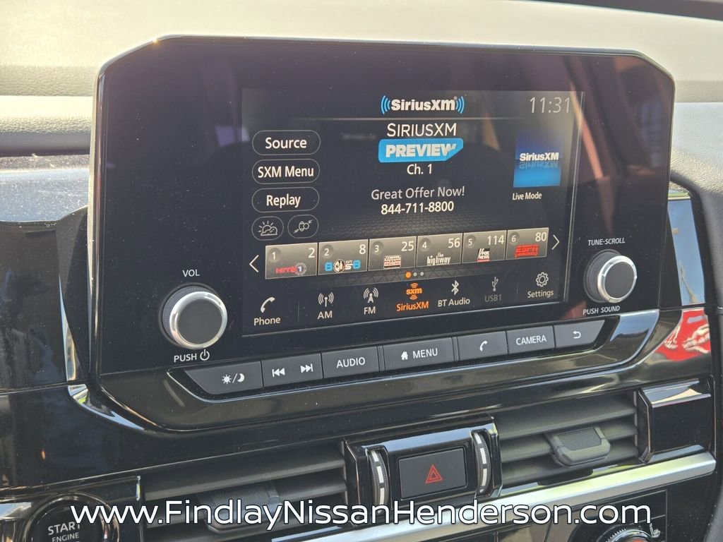 Used 2025 Nissan Pathfinder SV image 26