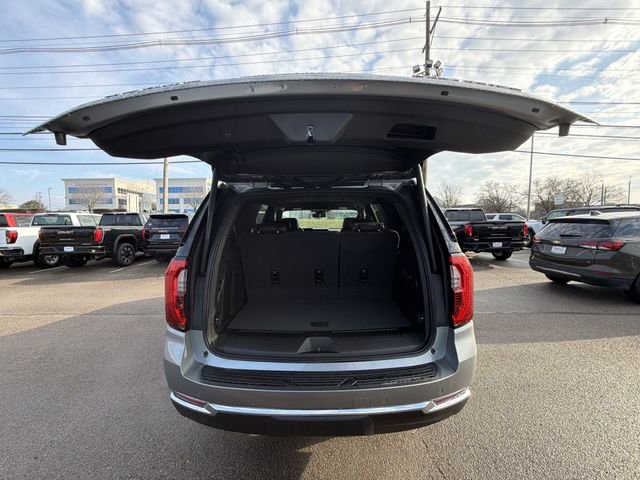 New 2026 GMC Yukon Elevation image 20