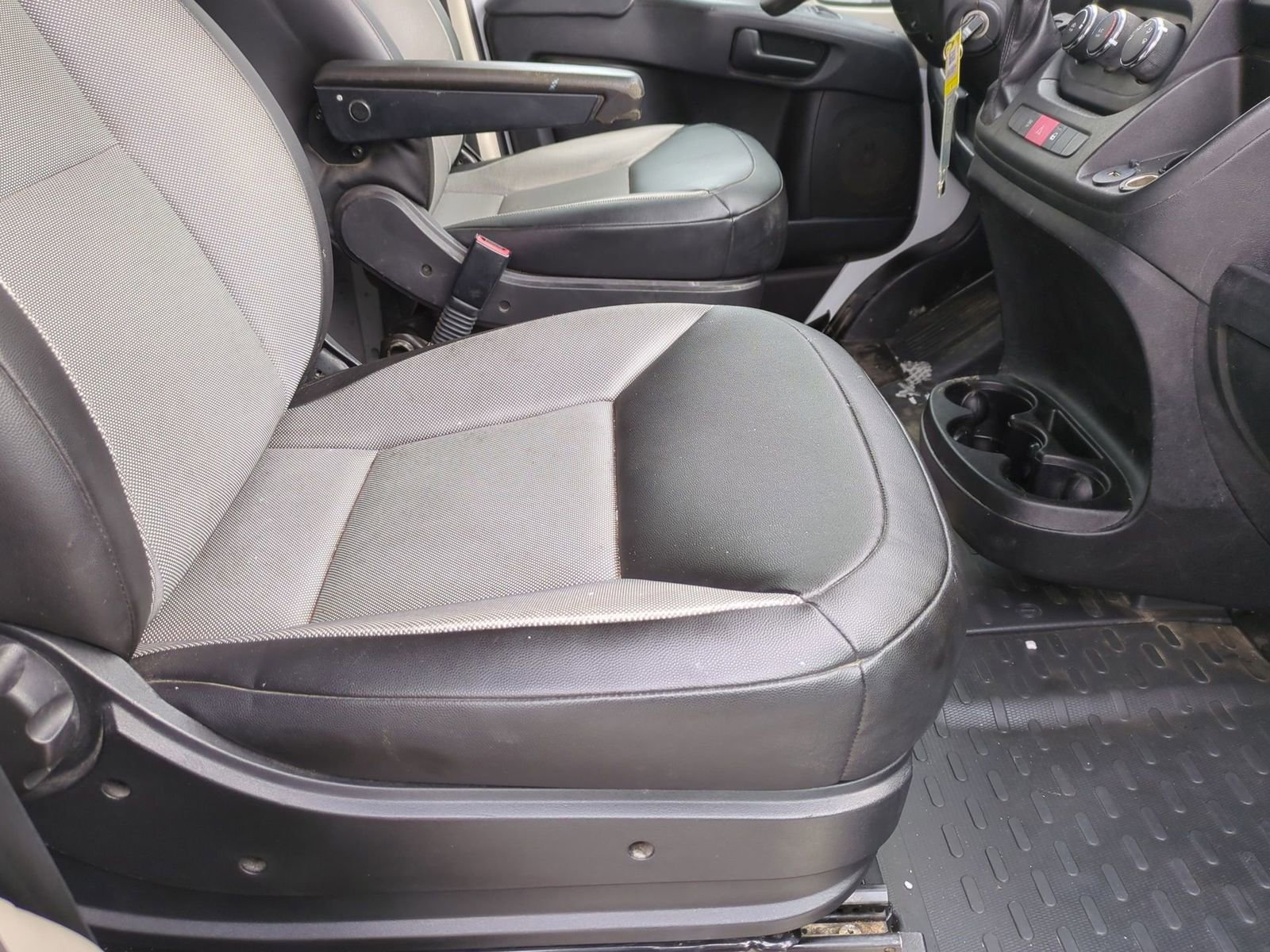 Used 2020 RAM ProMaster 1500 image 20