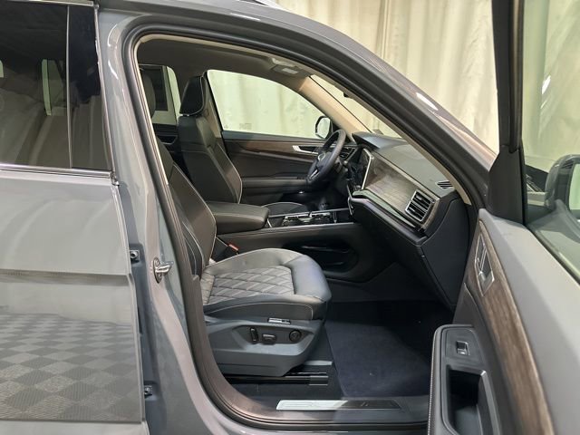 New 2026 Volkswagen Atlas SEL Premium R-Line image 38