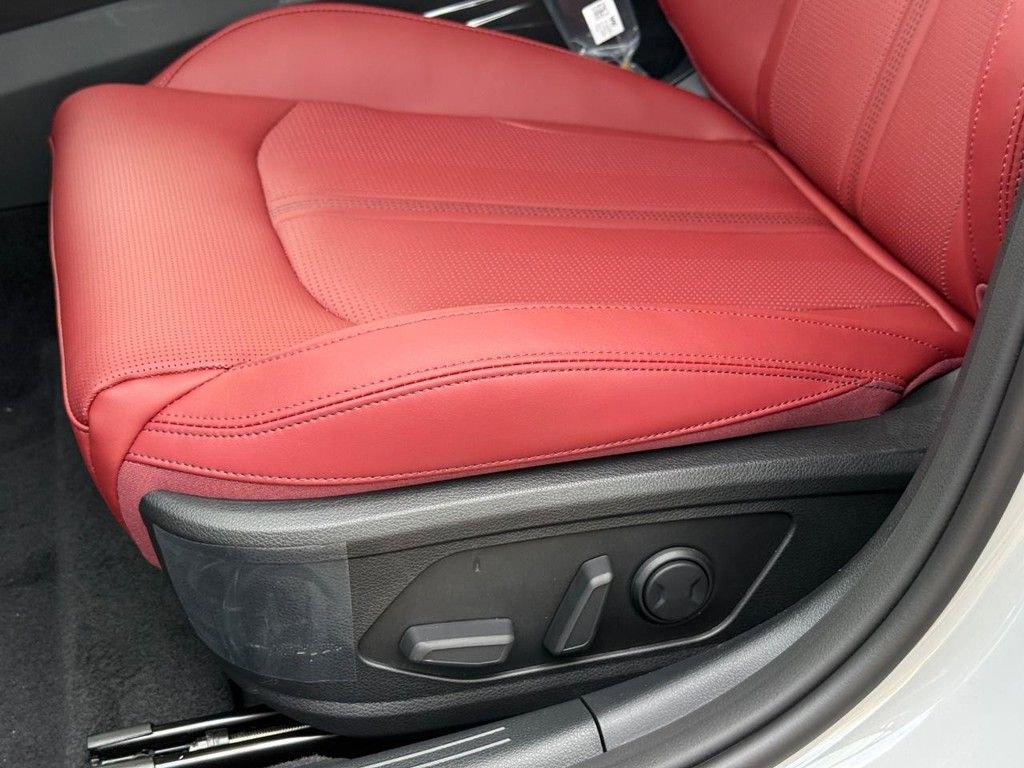 New 2025 Kia K5 GT-Line w/ GT-Line Premium Package image 24