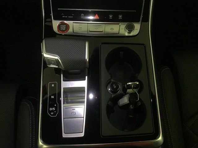 Used 2024 Audi SQ8 Prestige w/ Prestige Package image 13