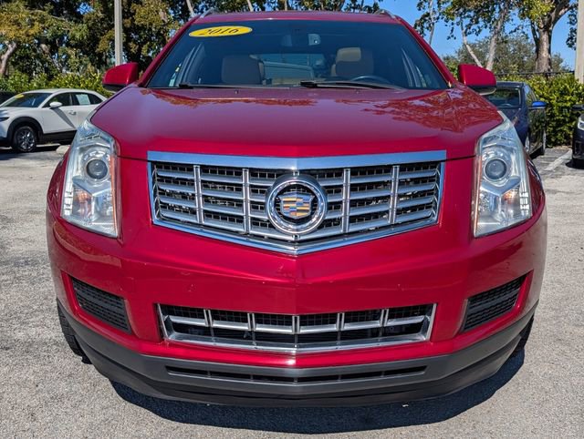 Used 2016 Cadillac SRX Luxury image 2