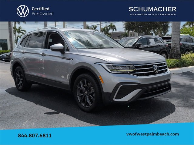 Certified 2023 Volkswagen Tiguan SE image 1