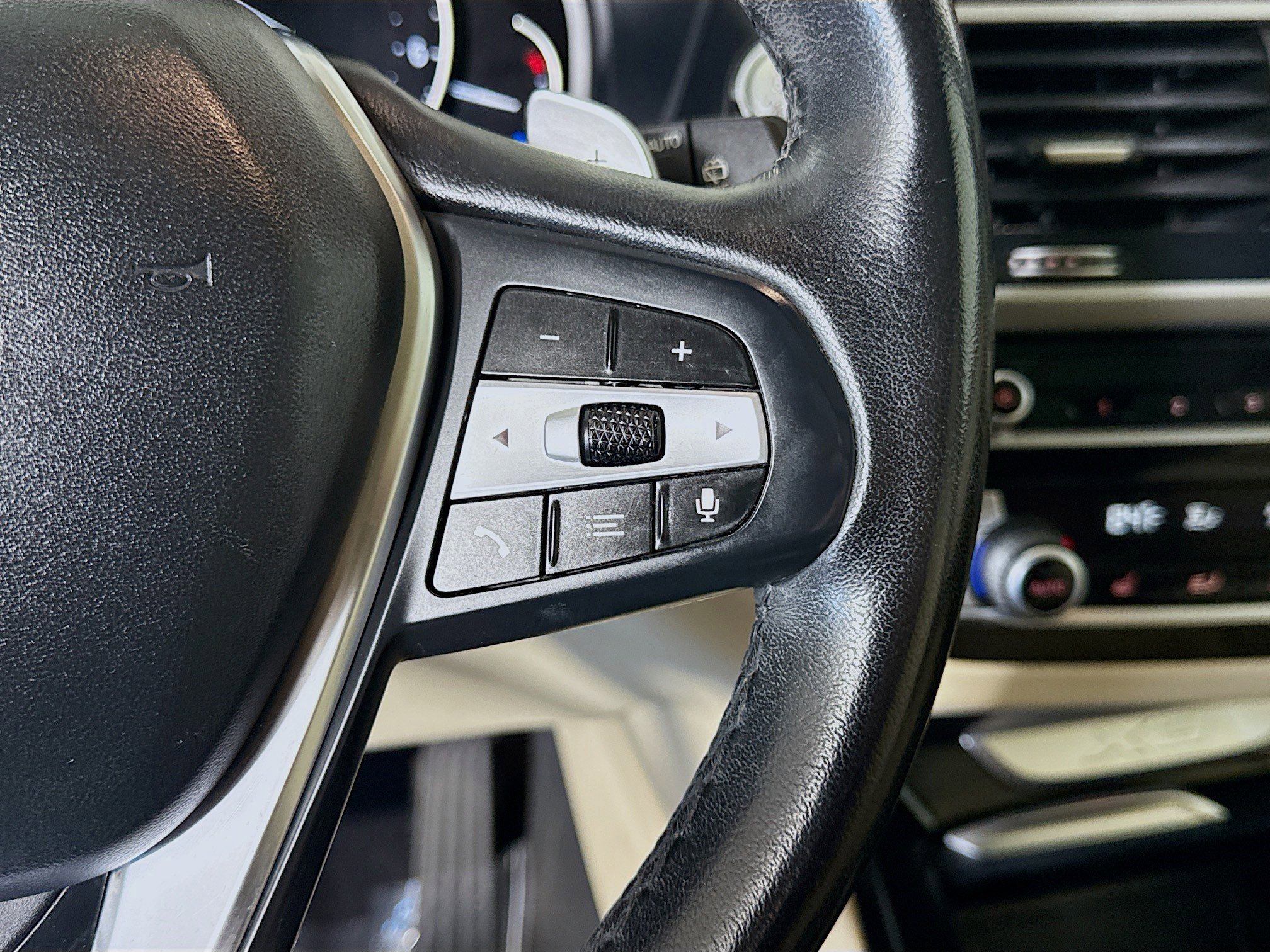 Used 2021 BMW X3 sDrive30i w/ Convenience Package image 15