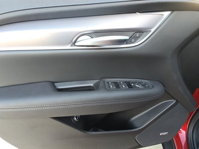 New 2025 Cadillac XT5 Luxury w/ LPO, Floor Liner Package image 13