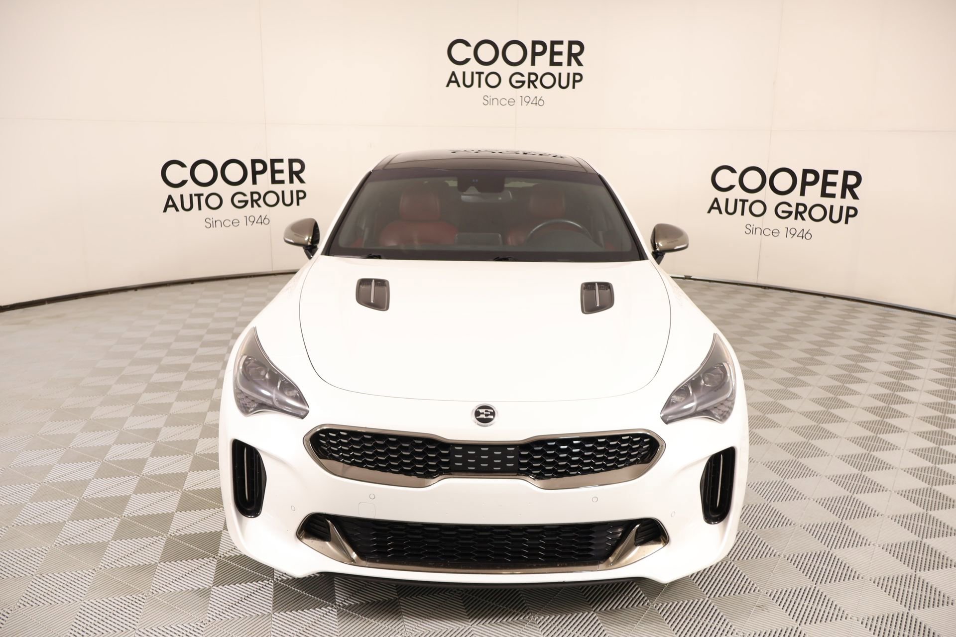 Used 2020 Kia Stinger GT1 RWD image 9