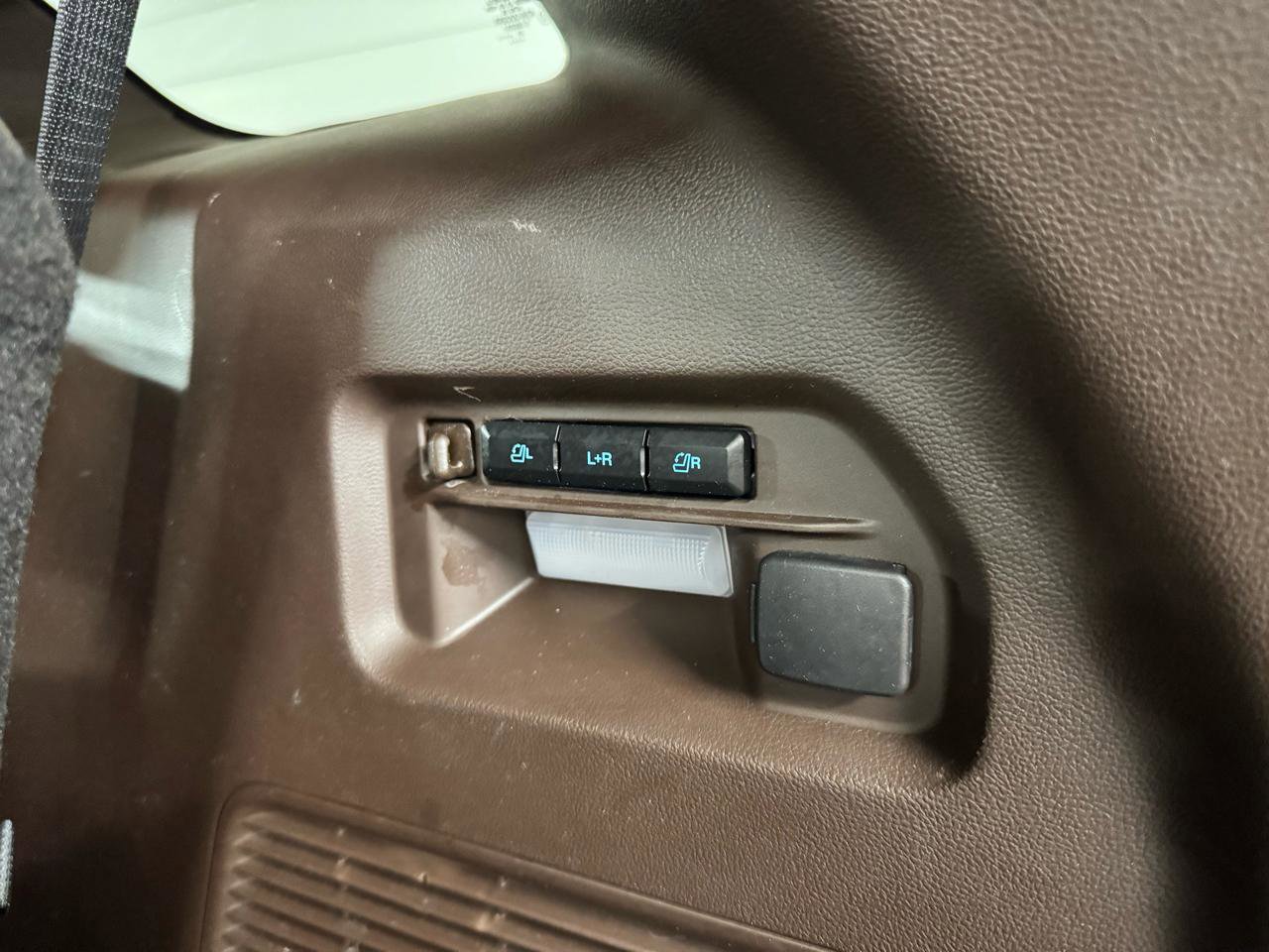 Used 2021 Ford Explorer King Ranch w/ Premium Technology Package AWD/4WD image 37