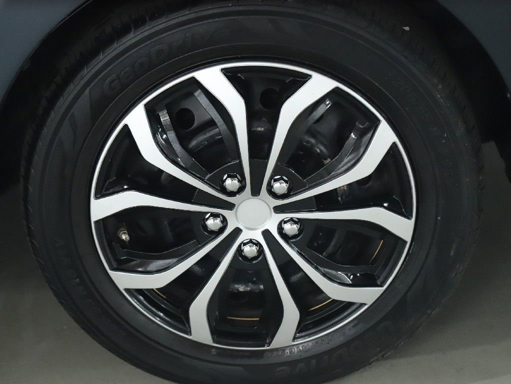 Used 2019 Toyota Corolla LE FWD image 11