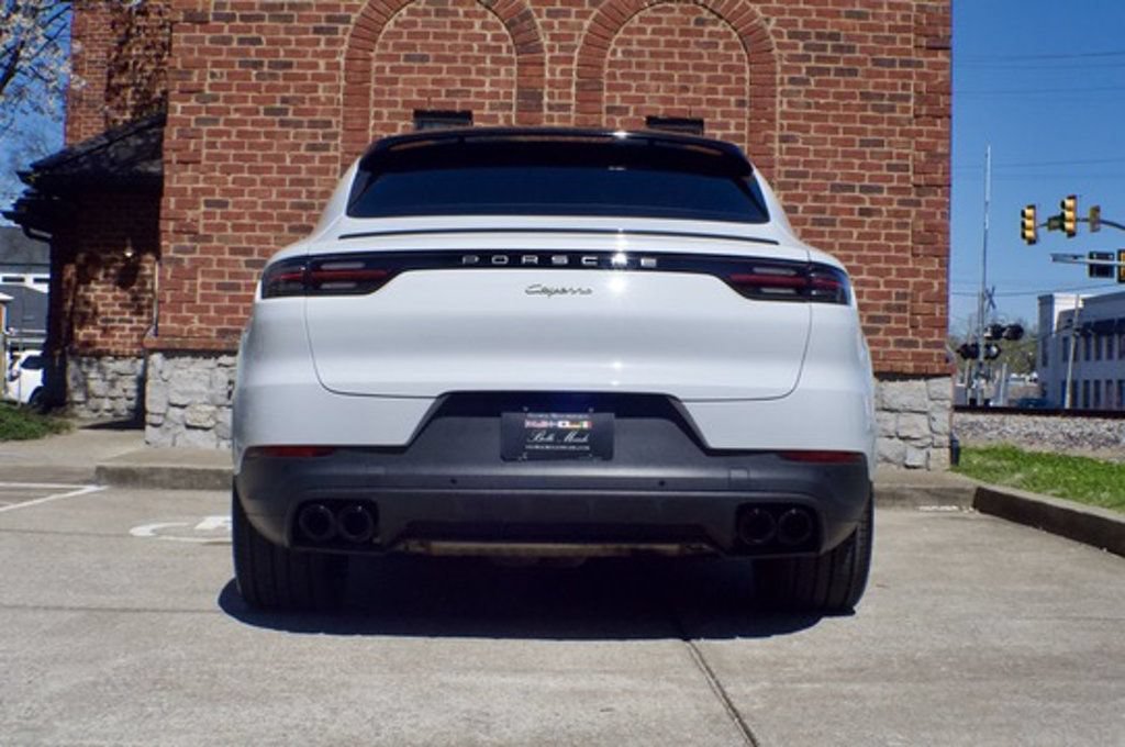 Used 2023 Porsche Cayenne Platinum Edition AWD/4WD image 6