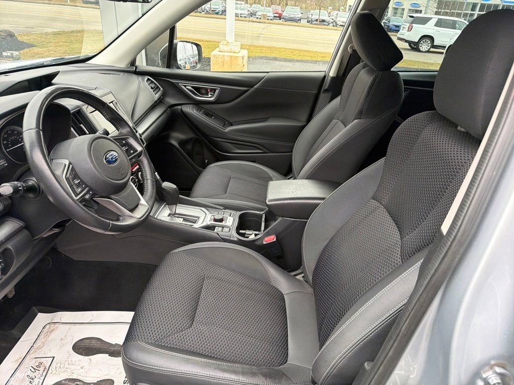 Used 2021 Subaru Forester Premium image 11