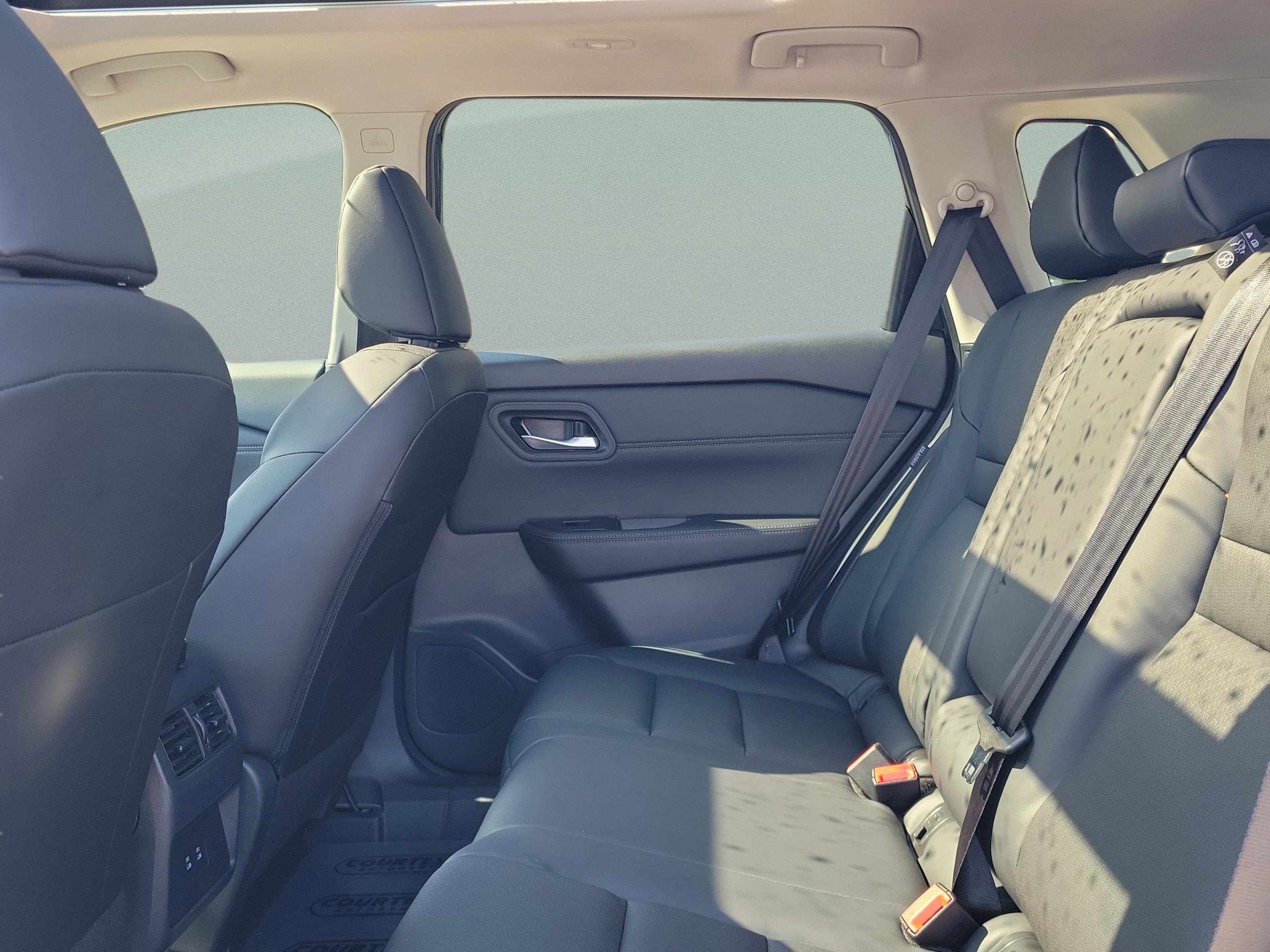 New 2026 Nissan Rogue SV FWD image 12