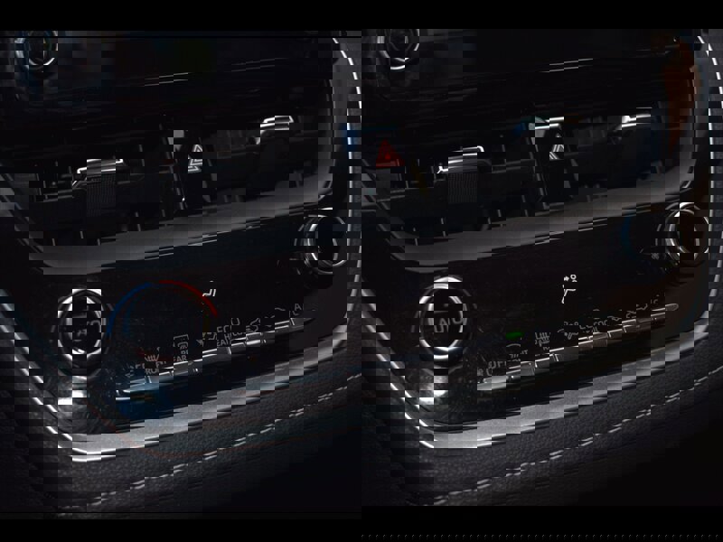 Used 2019 Toyota Corolla SE image 12