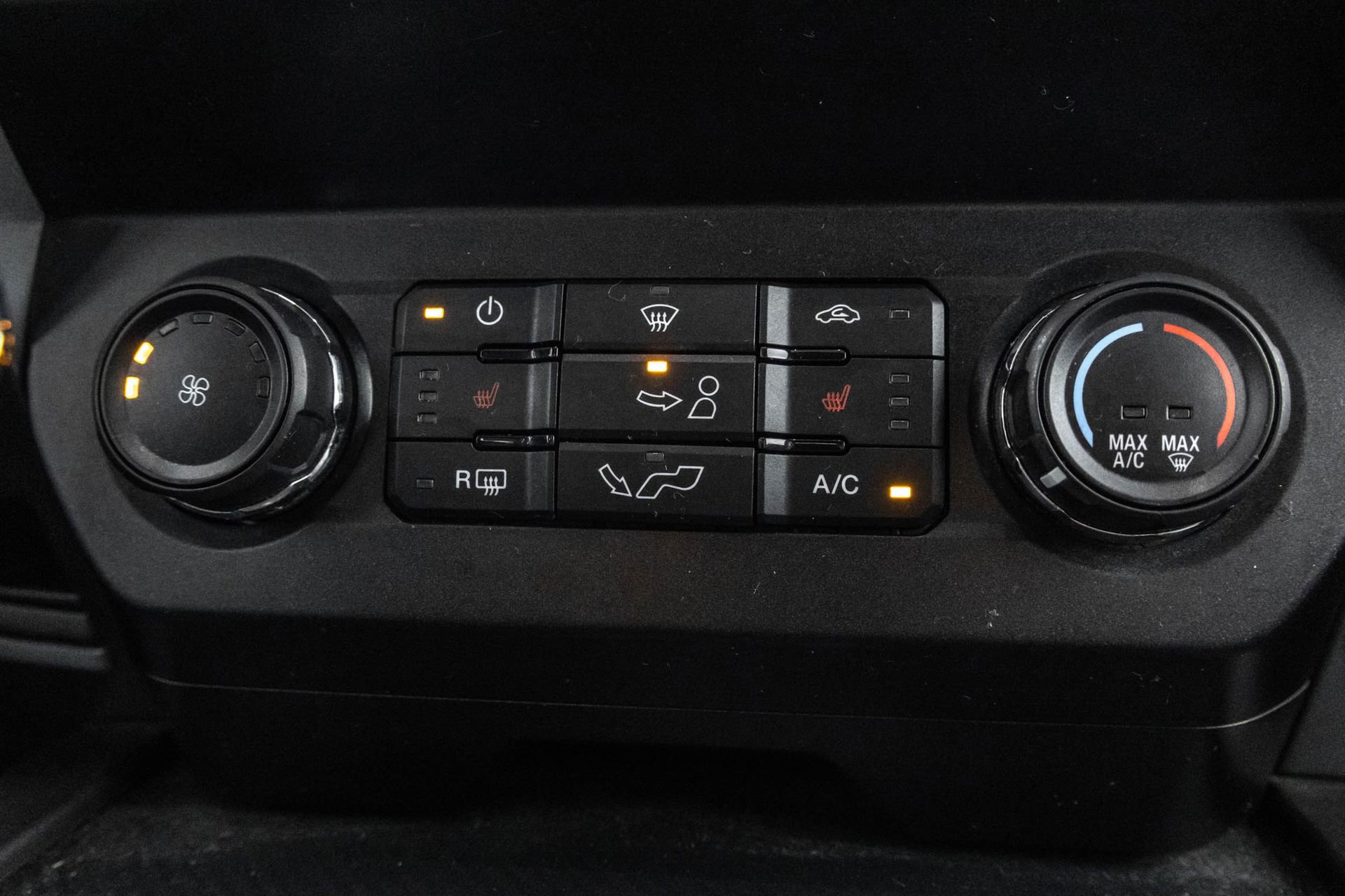 Used 2019 Ford F150 XLT w/ Equipment Group 302A Luxury AWD/4WD image 30