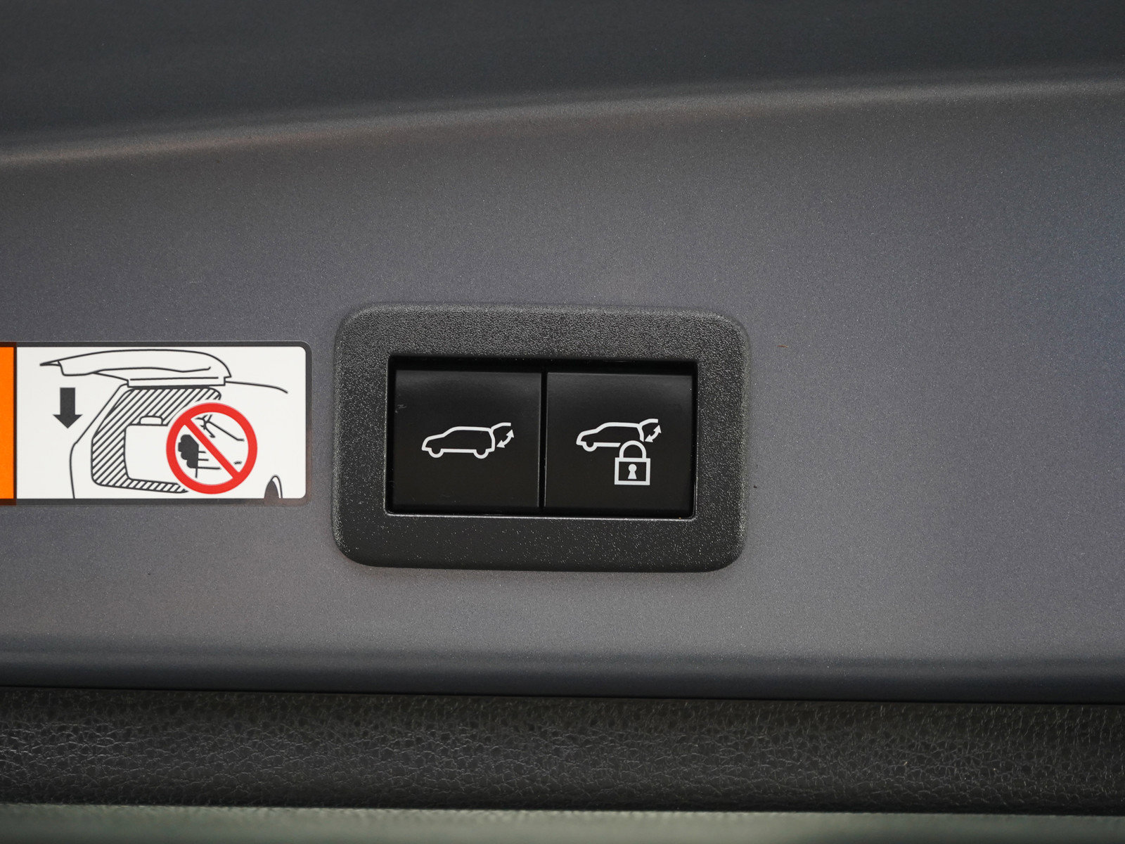 Used 2026 Toyota Corolla Cross XLE w/ Convenience Package image 17