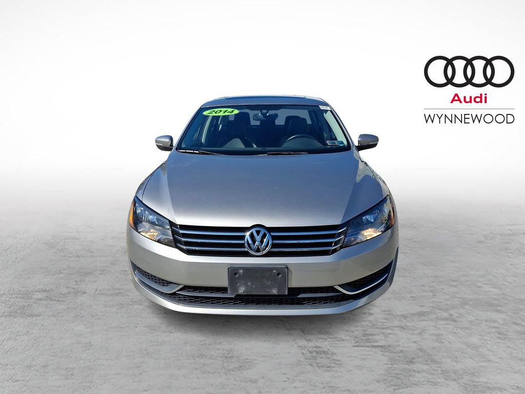 Used 2014 Volkswagen Passat 1.8T SE FWD image 2