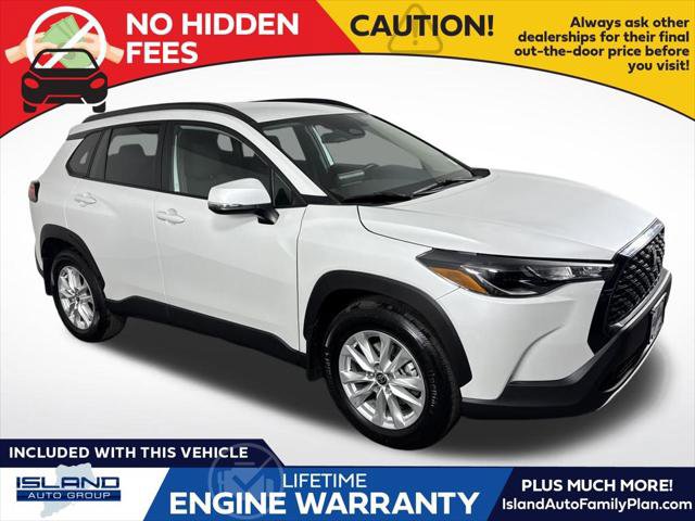Certified 2023 Toyota Corolla Cross LE image 1
