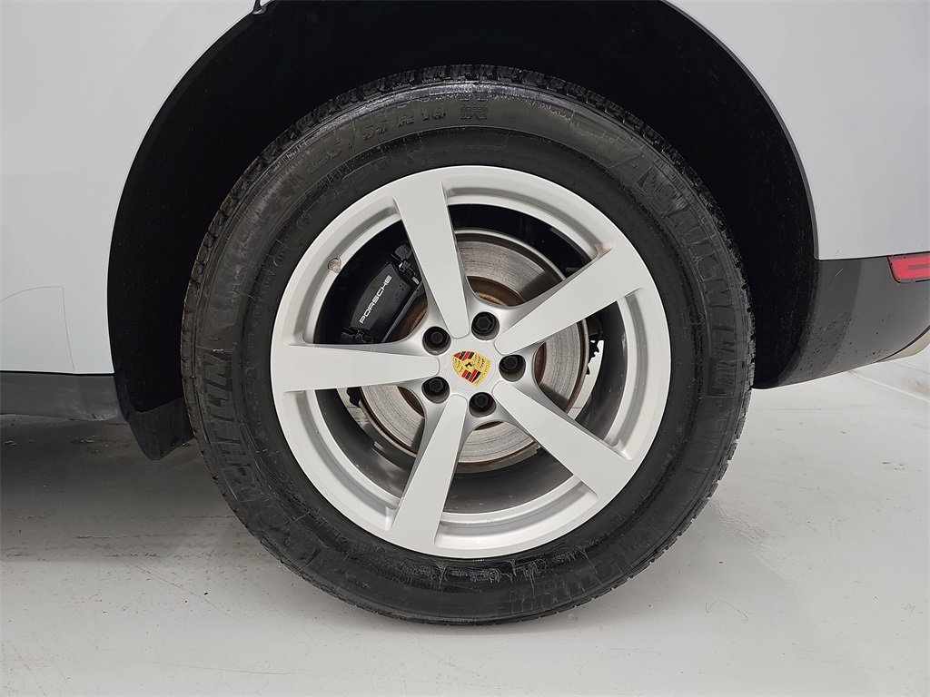 Used 2018 Porsche Macan image 48
