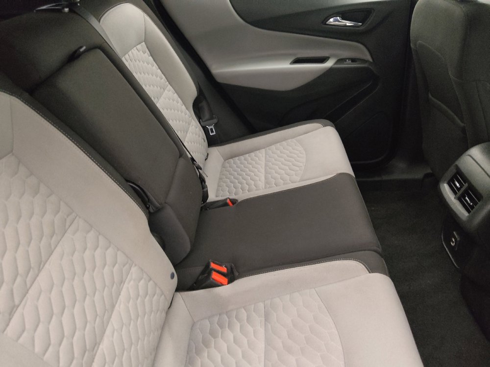 Used 2020 Chevrolet Equinox LS image 19
