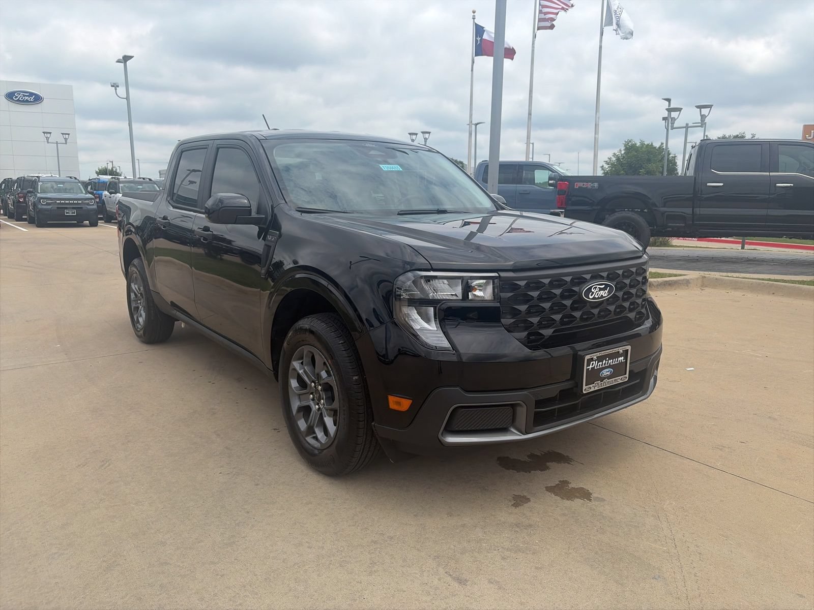 New 2026 Ford Maverick XLT w/ XLT Luxury Package FWD image 7