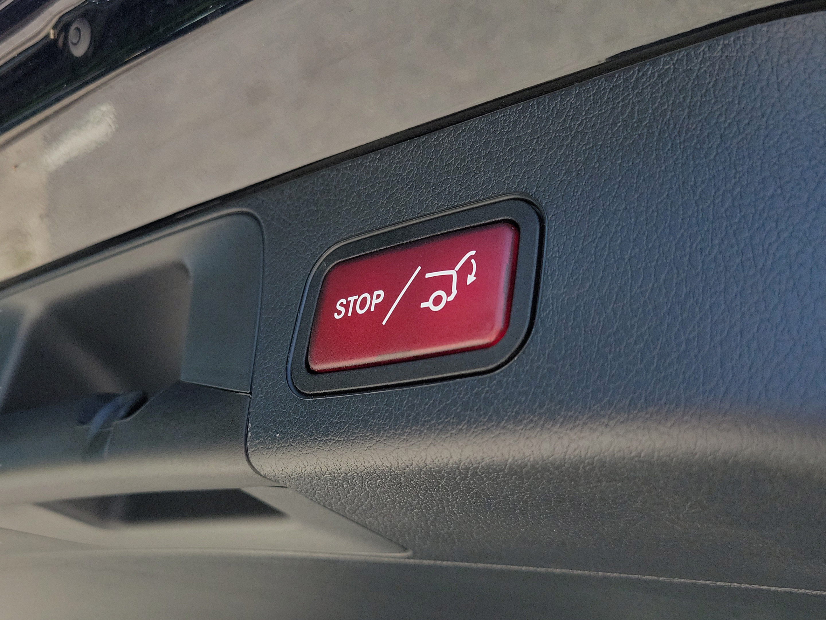 Used 2026 Mercedes-Benz GLB 250 image 6