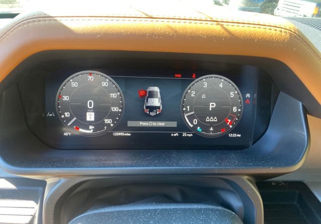 Used 2024 Land Rover Defender 110 S image 11