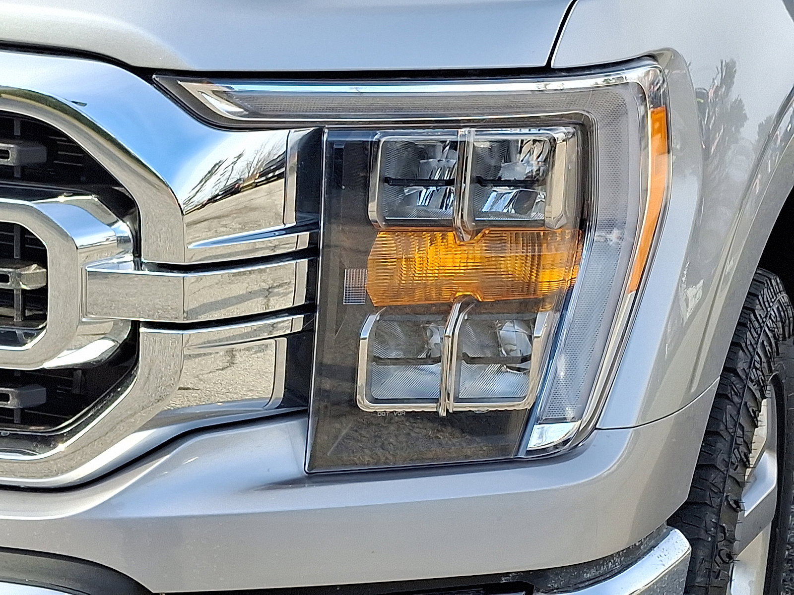 Certified 2022 Ford F150 XLT w/ Equipment Group 302A High image 12