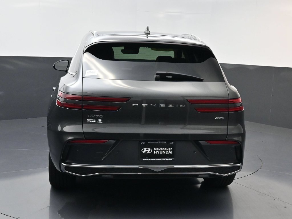 Used 2026 Genesis GV70 2.5T AWD/4WD image 4