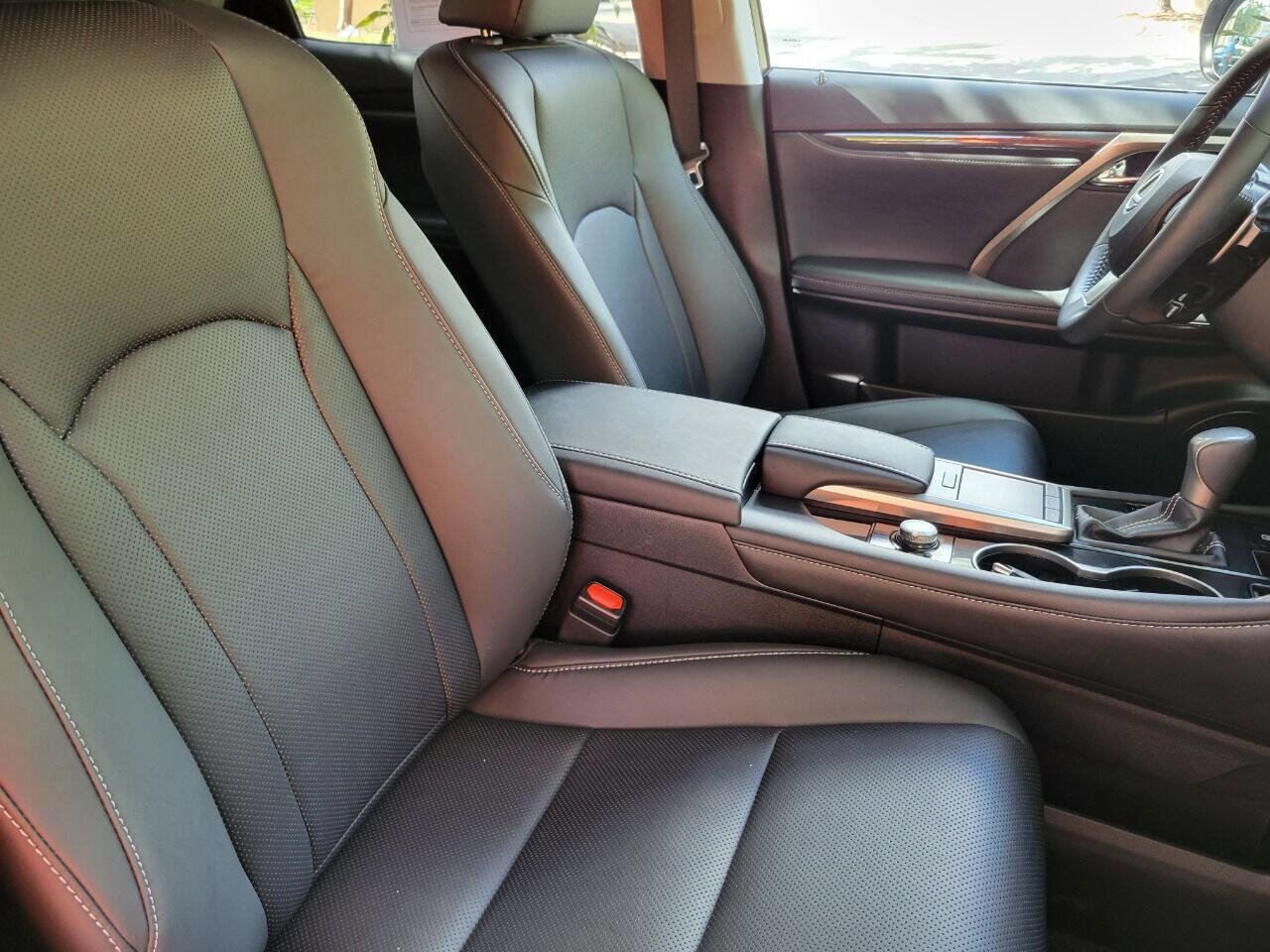 Used 2022 Lexus RX 350 Base 4dr SUV image 10