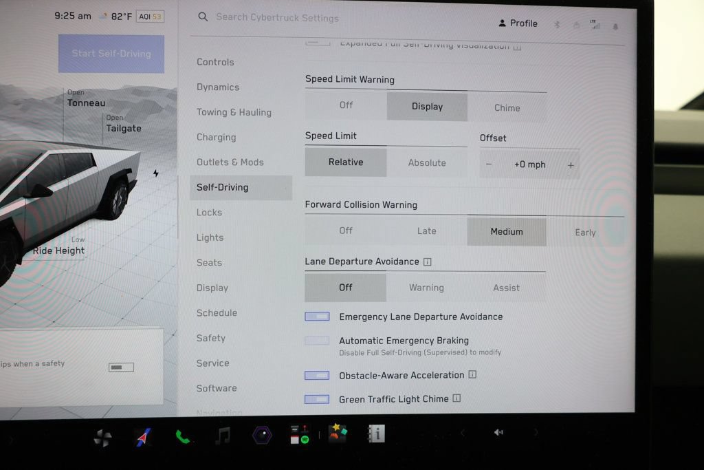 Used 2024 Tesla Cybertruck AWD Crew Cab image 19