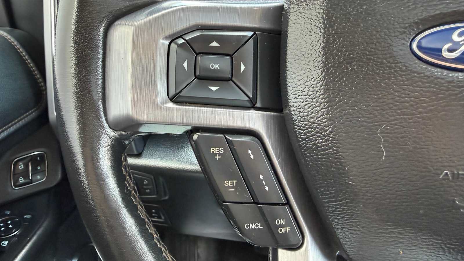 Used 2019 Ford Expedition Platinum AWD/4WD image 16