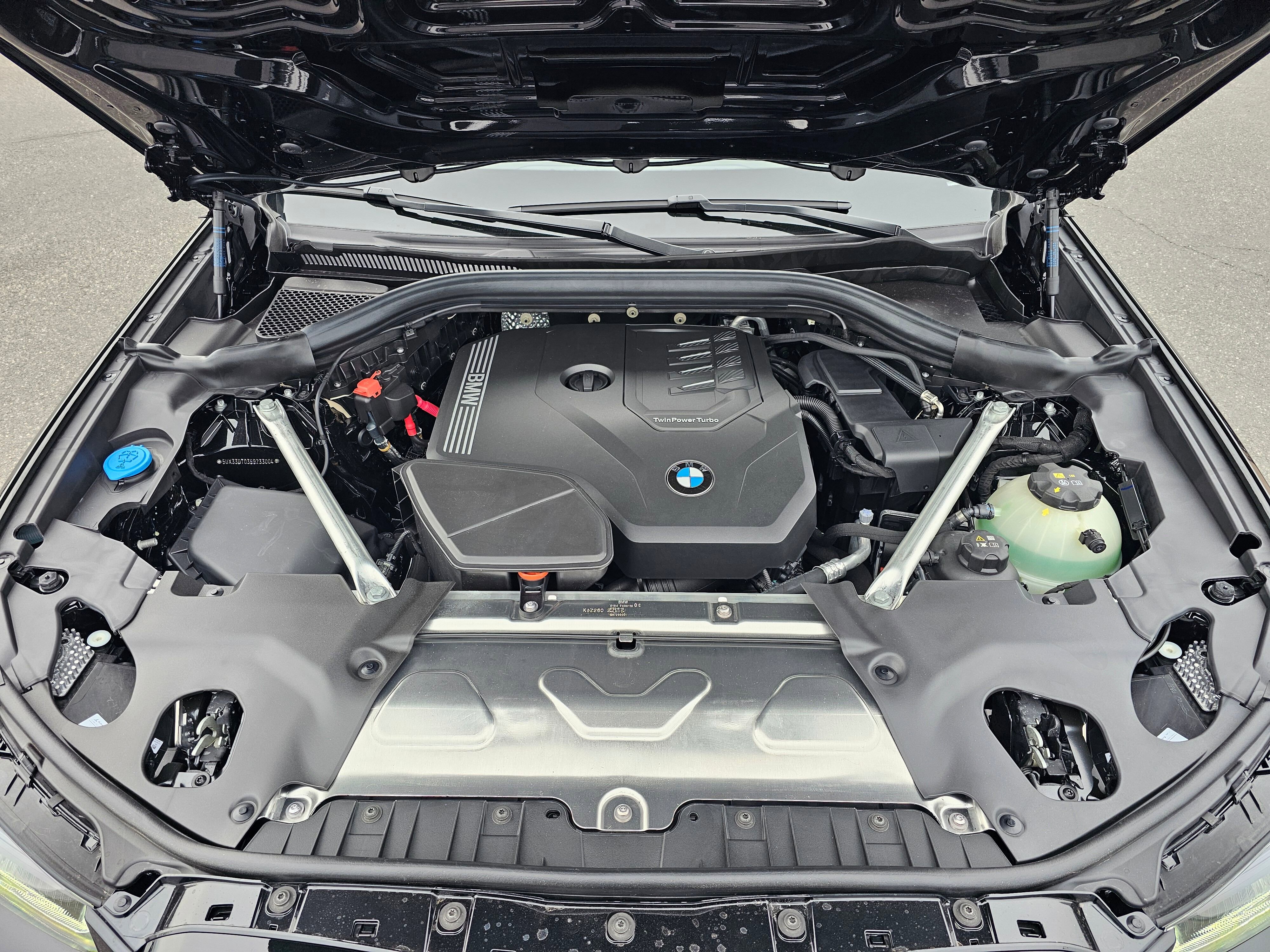 New 2025 BMW X4 xDrive30i w/ Premium Package image 9