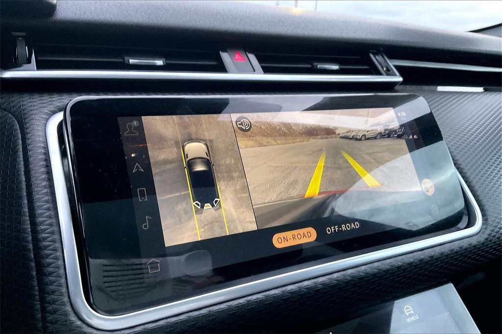 Used 2021 Land Rover Range Rover Velar R-Dynamic S image 17