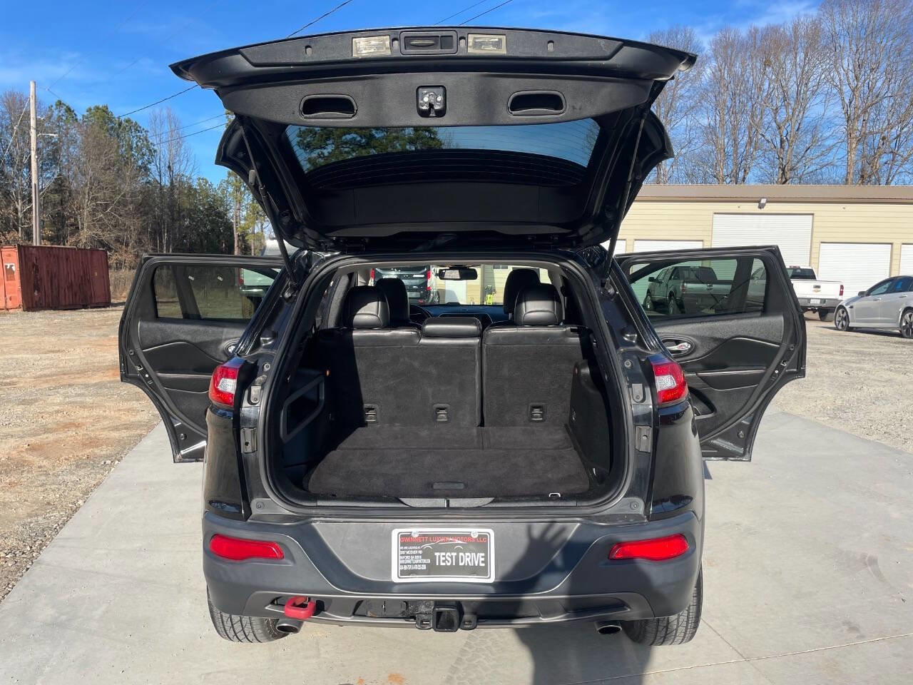 Used 2014 Jeep Cherokee Trailhawk w/ Leather Interior Group image 7