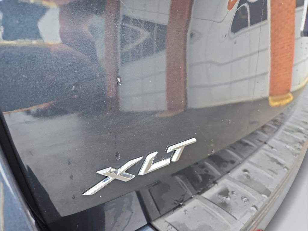 Used 2023 Ford Explorer XLT image 16