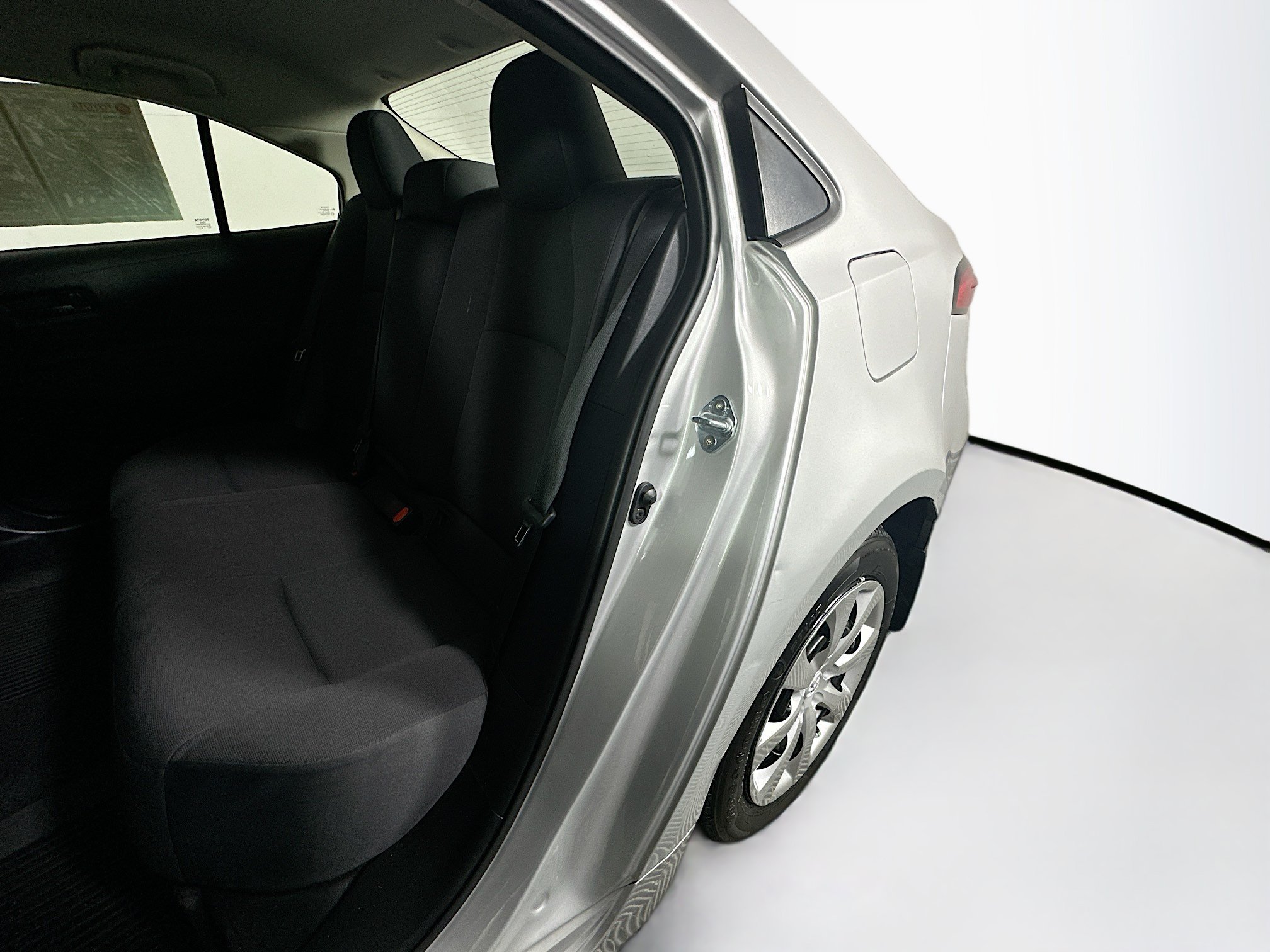 Used 2026 Toyota Corolla LE FWD image 25