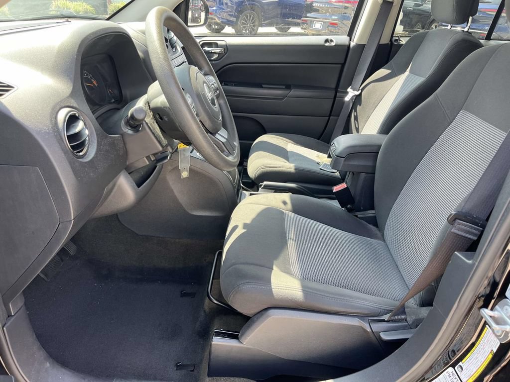 Used 2017 Jeep Compass Sport w/ Power Value Group FWD image 13