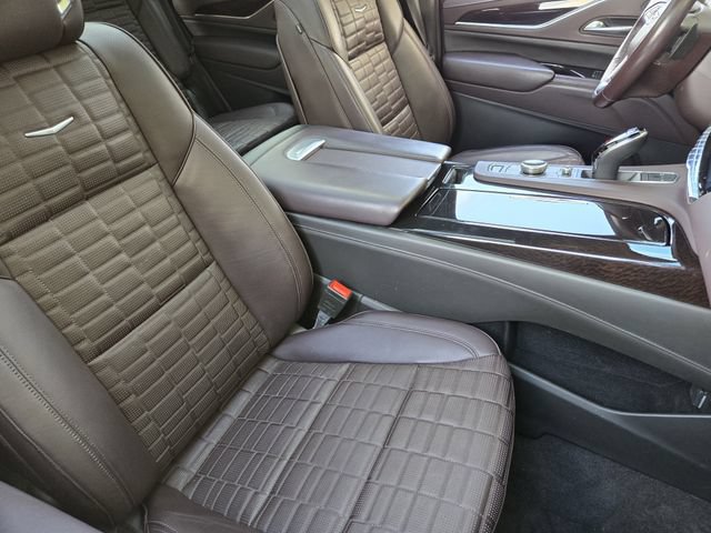 Used 2024 Cadillac Escalade Sport Platinum w/ Heavy-Duty Trailer Package AWD/4WD image 9