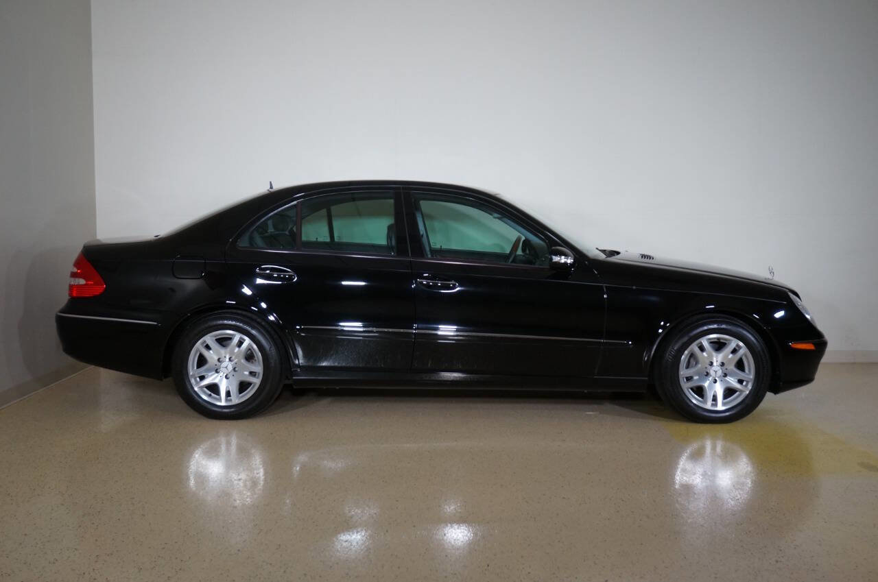 Used 2006 Mercedes-Benz E 350 Sedan image 4