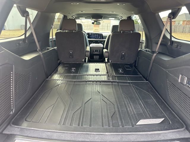 Certified 2025 Chevrolet Suburban Premier image 29