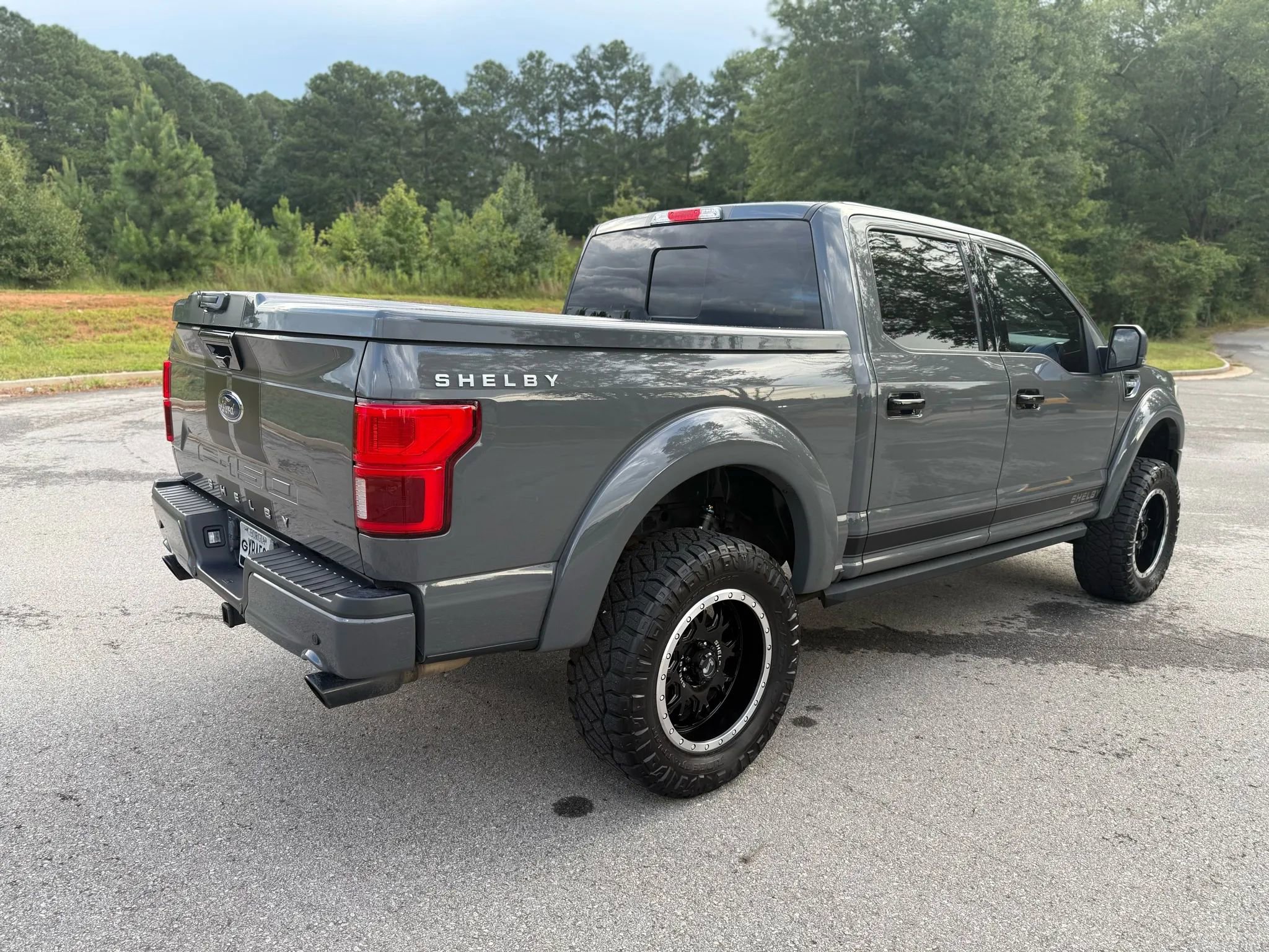 Used 2019 Ford F150 Lariat w/ Equipment Group 502A Luxury image 6