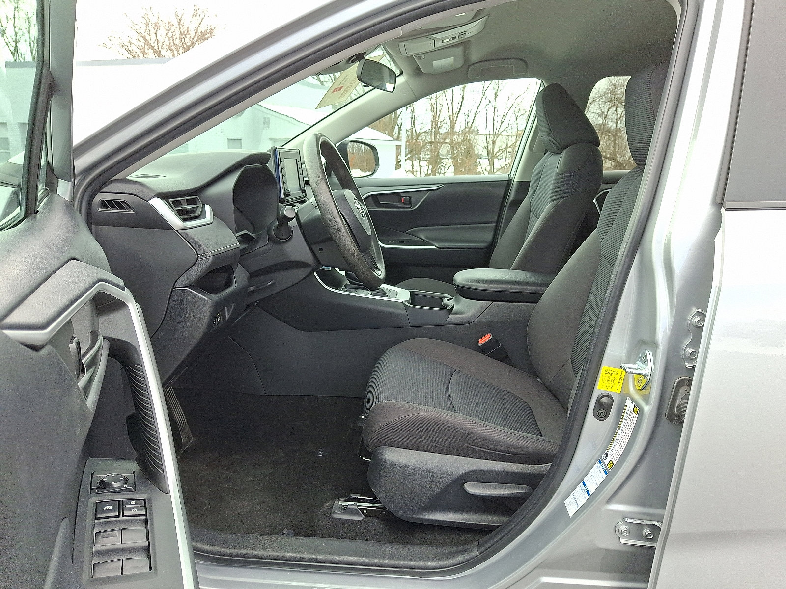 Certified 2022 Toyota RAV4 LE image 15