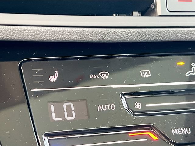New 2026 Volkswagen Jetta SE FWD image 19