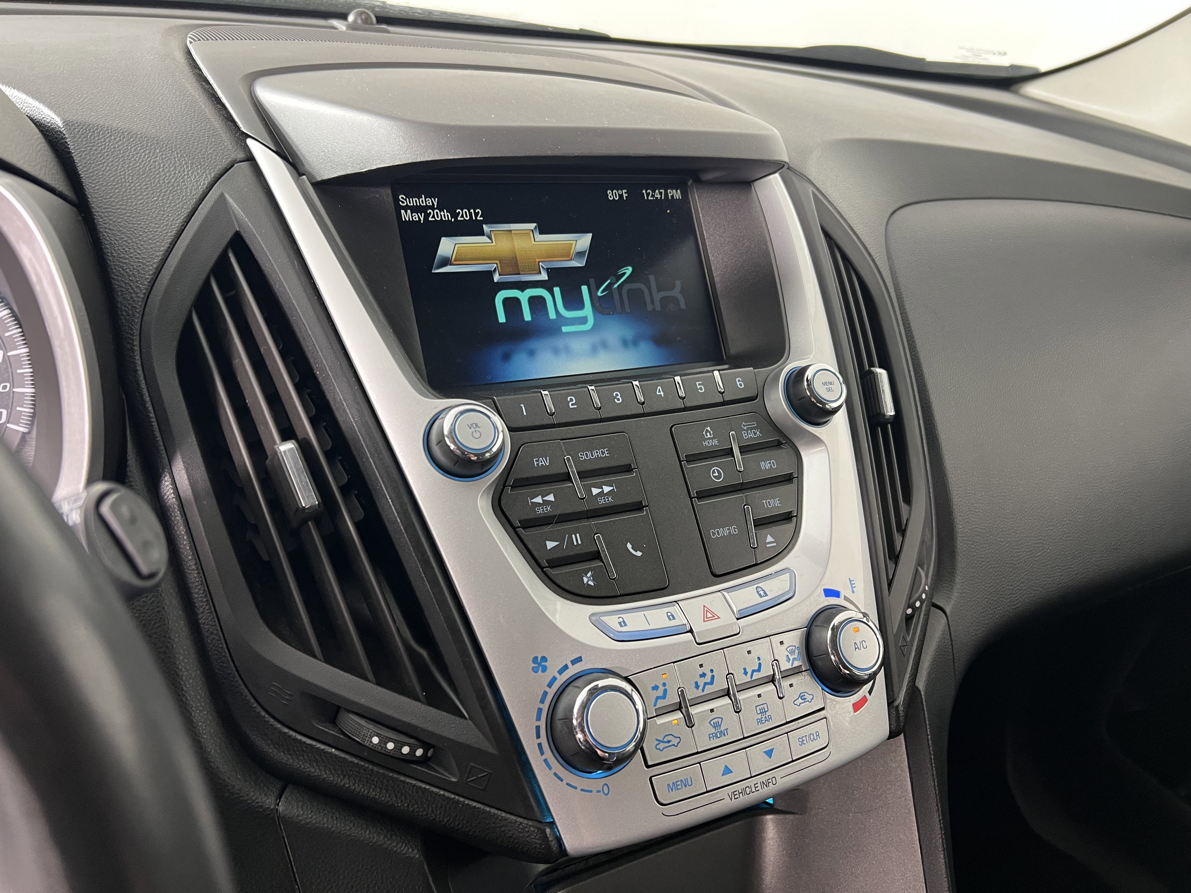 Used 2012 Chevrolet Equinox LT FWD image 28