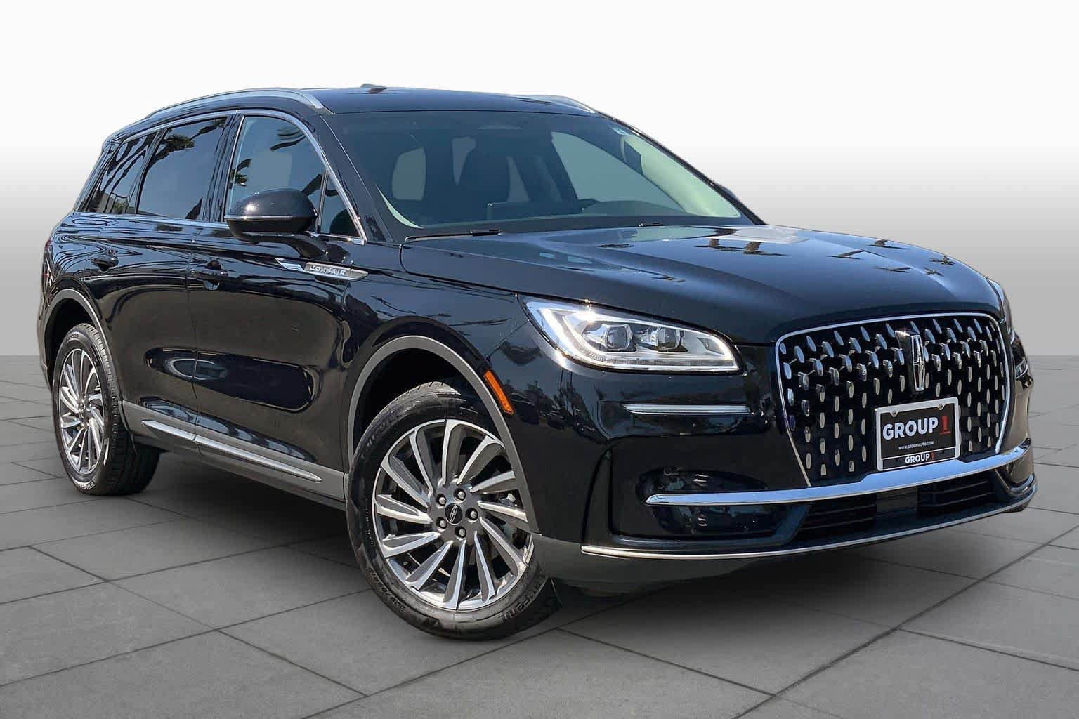 Used 2024 Lincoln Corsair Reserve w/ Equipment Group 201A AWD/4WD image 2