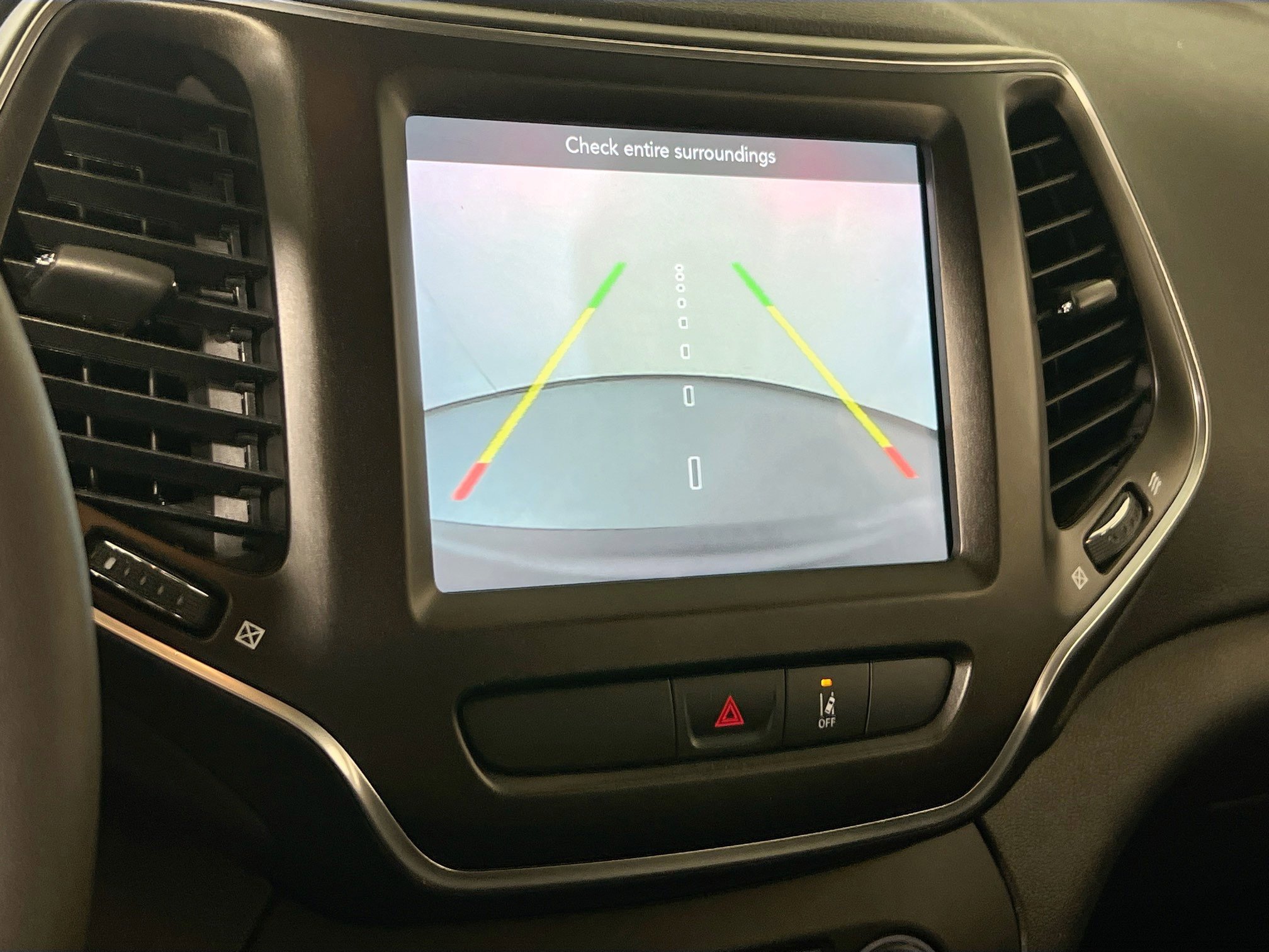 Used 2022 Jeep Cherokee Trailhawk w/ Premium Leather Package image 13