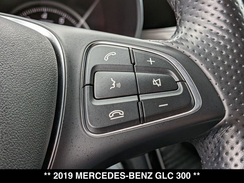 Used 2019 Mercedes-Benz GLC 300 4MATIC Coupe image 7