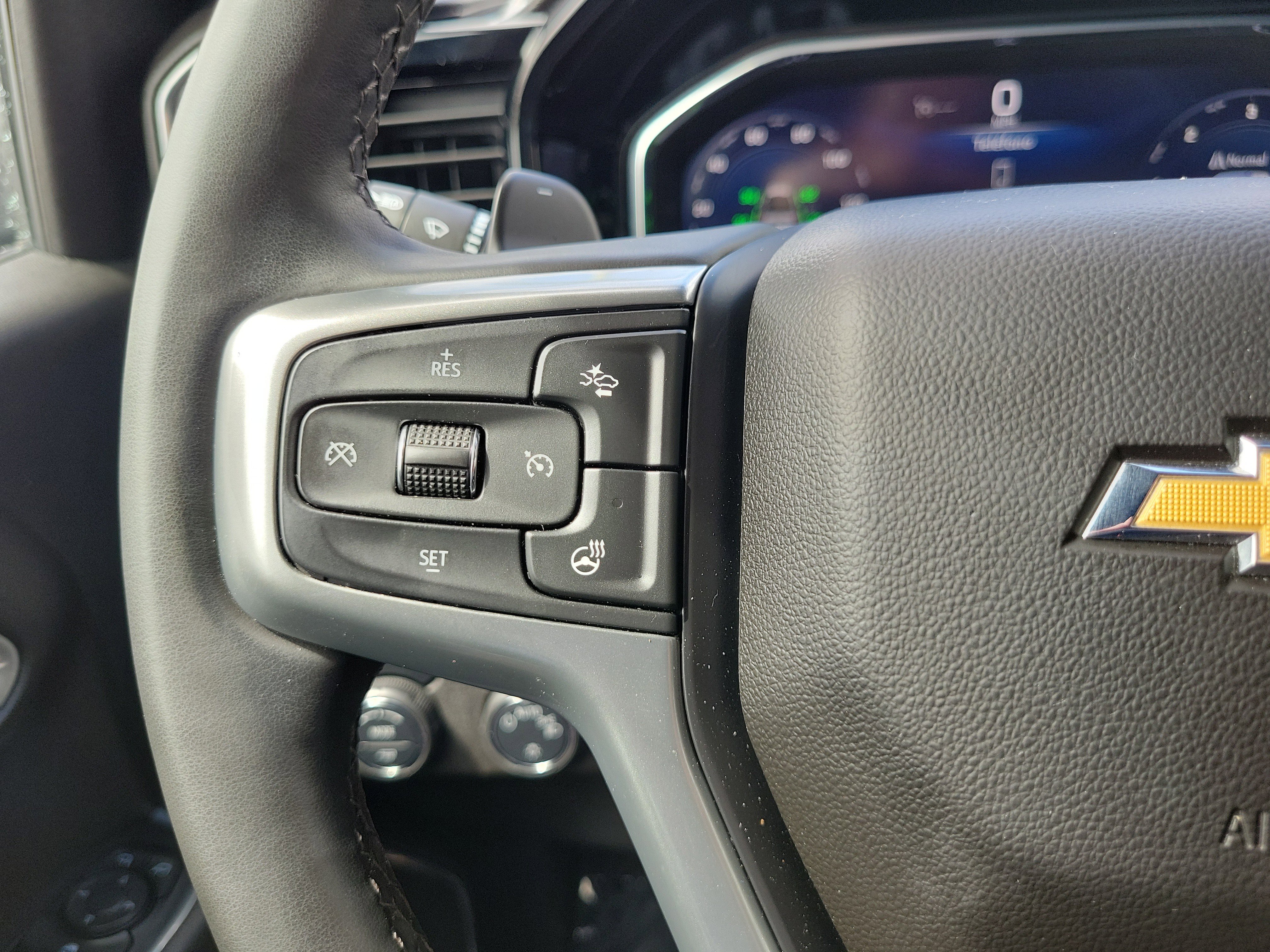 Used 2025 Chevrolet Silverado 1500 LT RWD image 19
